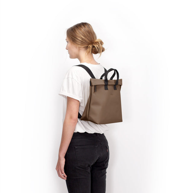 Eliza_Lotus_Infinity Chestnut