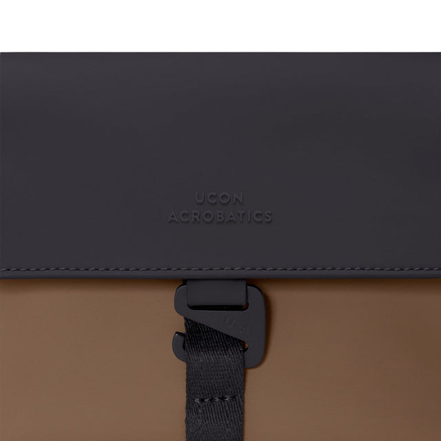 Yuri Lotus Infinity Black - Chestnut