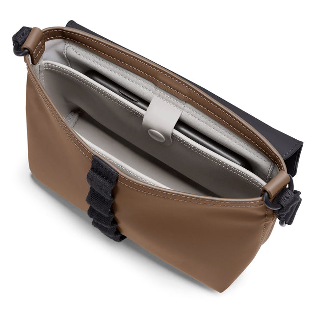 Yuri Lotus Infinity Black - Chestnut