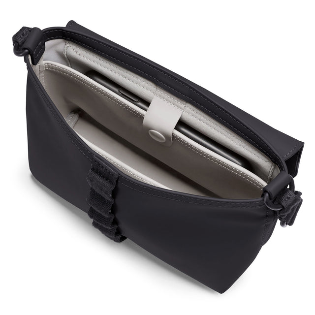 Yuri Lotus Infinity Black