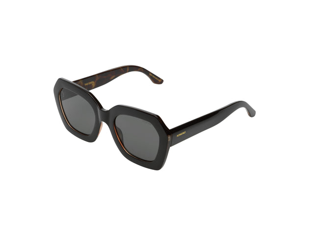 Gwen Black Tortoise
