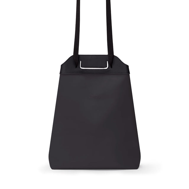 Una Lotus Black