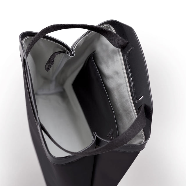 Una Lotus Black