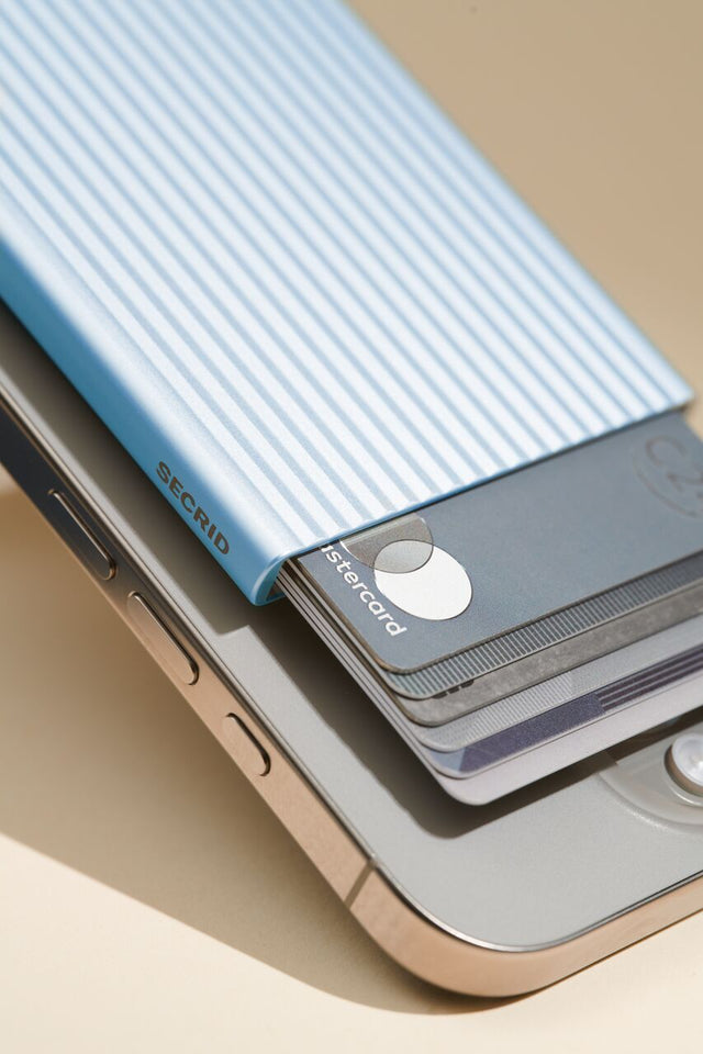 Cardprotector Fluted for magsafe Ice Blue