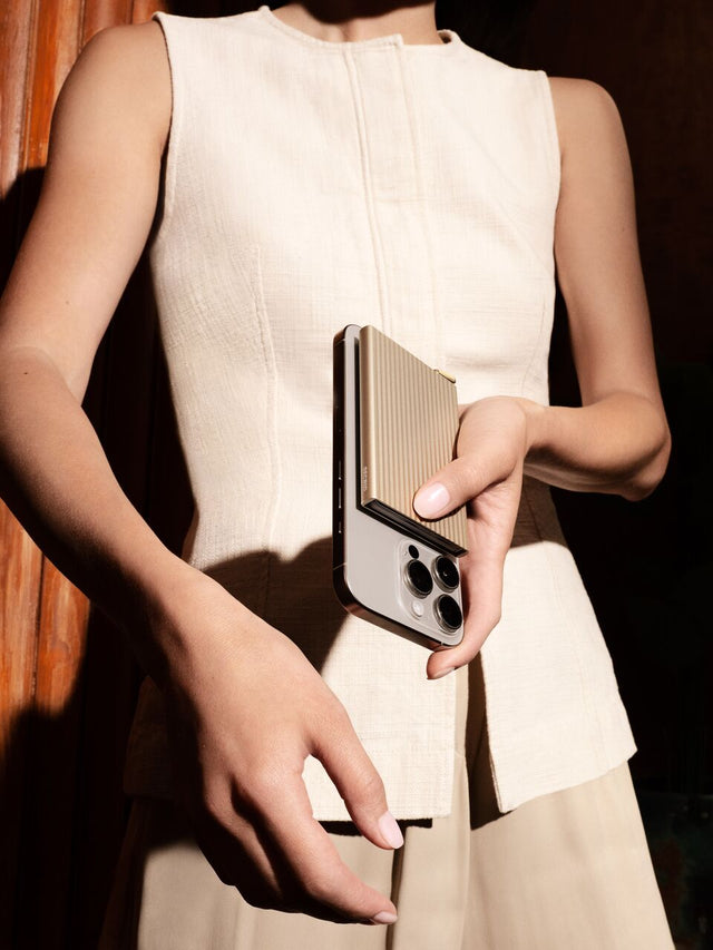 Cardprotector Fluted for magsafe Cashmere